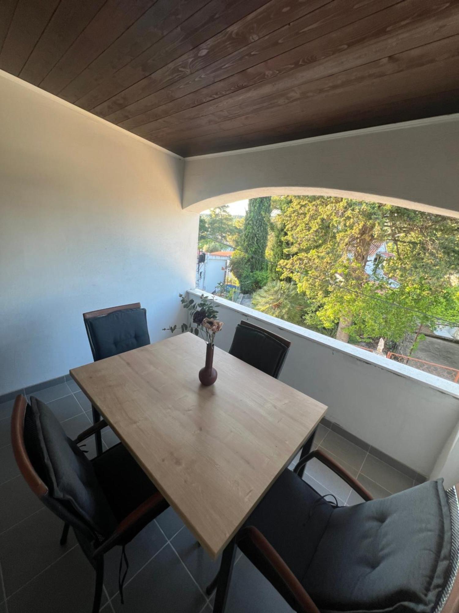 Apartment Bagaric Stari Grad  Bagian luar foto