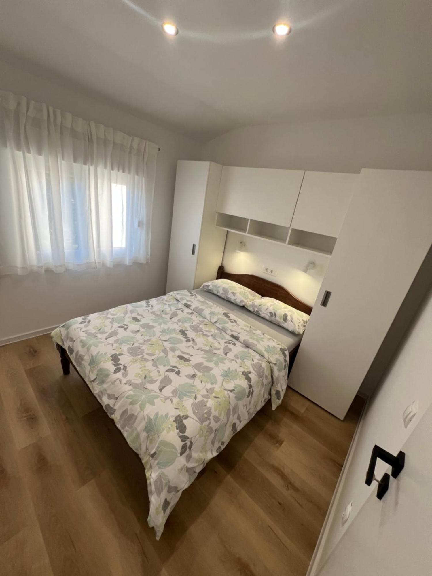 Apartment Bagaric Stari Grad  Bagian luar foto